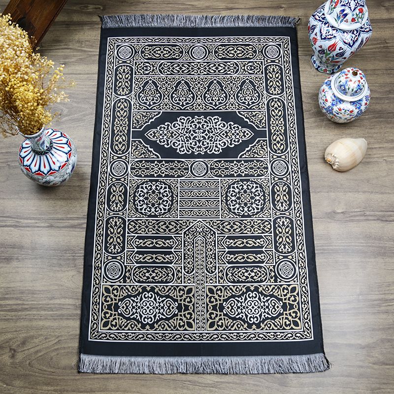 Hediyelik%20İnce%20Kabe%20Kapısı%20Desenli%20Seccade%2070x117%20cm%20-%20250%20gr